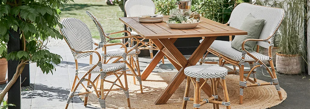 Outdoor-dining-table-category-banner-jpg