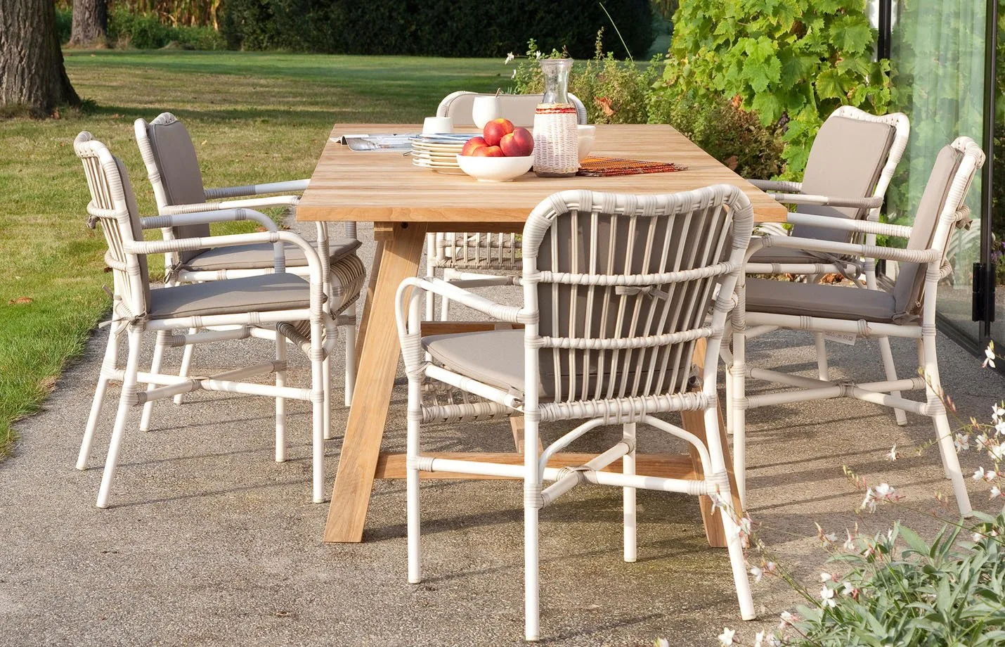lucy dining armchair outdoor ls01