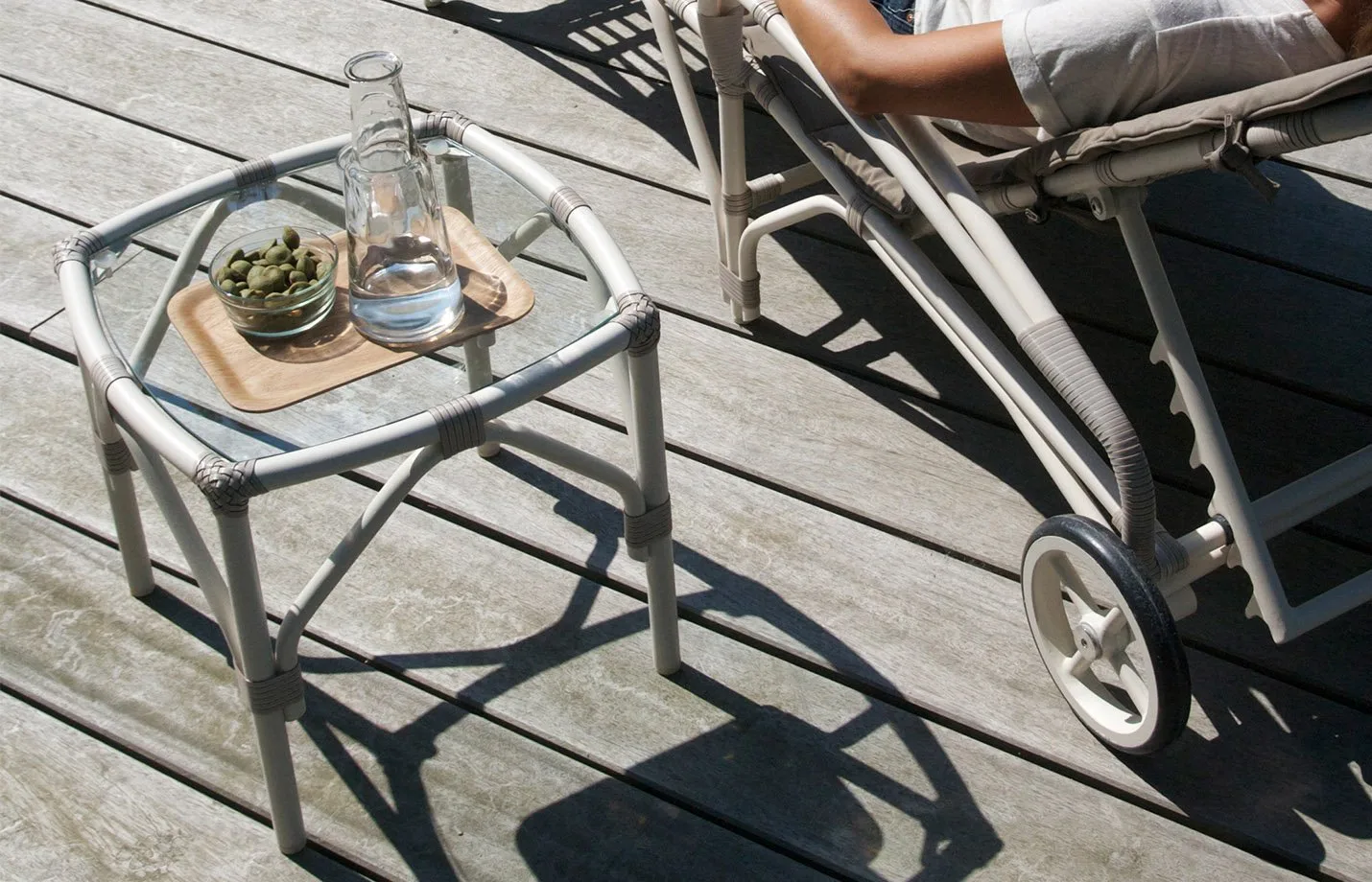 Side table sunlounger