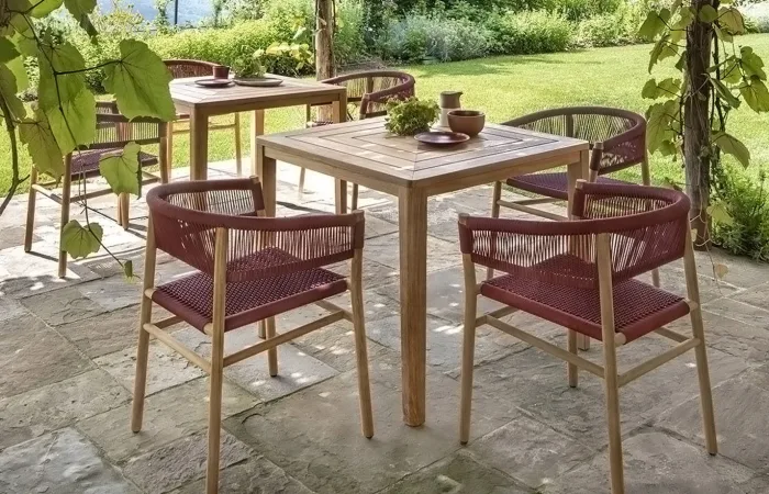 Friends Dining Table